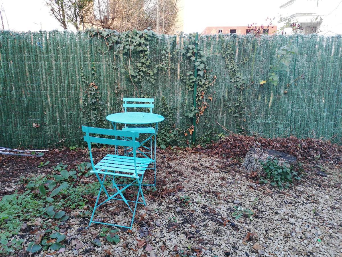 Studio De Charme, 30' Paris, 5' Evry, 10' Orly Ris-Orangis Exteriér fotografie